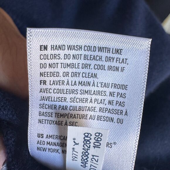 AE77 100% Cashmere Sweater SMALL NWT  Blue Unisex $248 Great Gift! - Picture 9 of 12